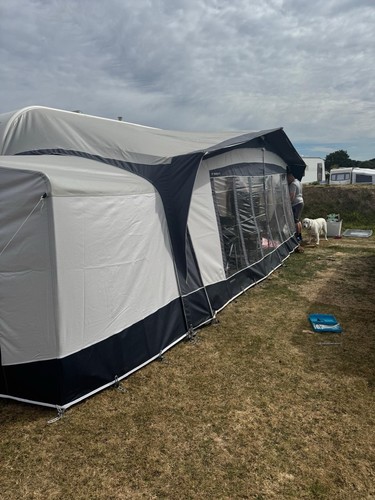 Bradcot full size caravan - size,